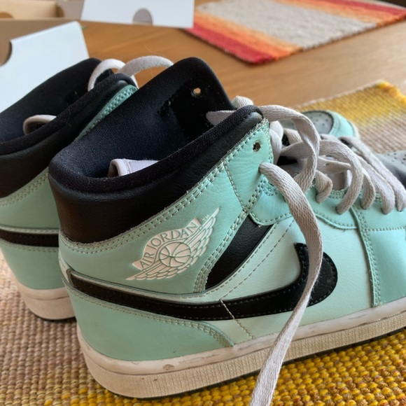 Air Jordan Mid female - Picture 5 of 7